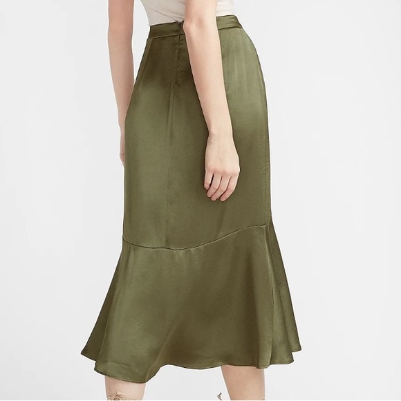 olive midi skirt - Picture 2 of 5